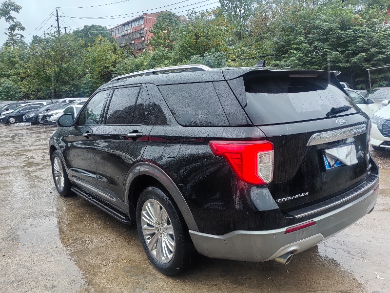 长沙22年福特探险者8