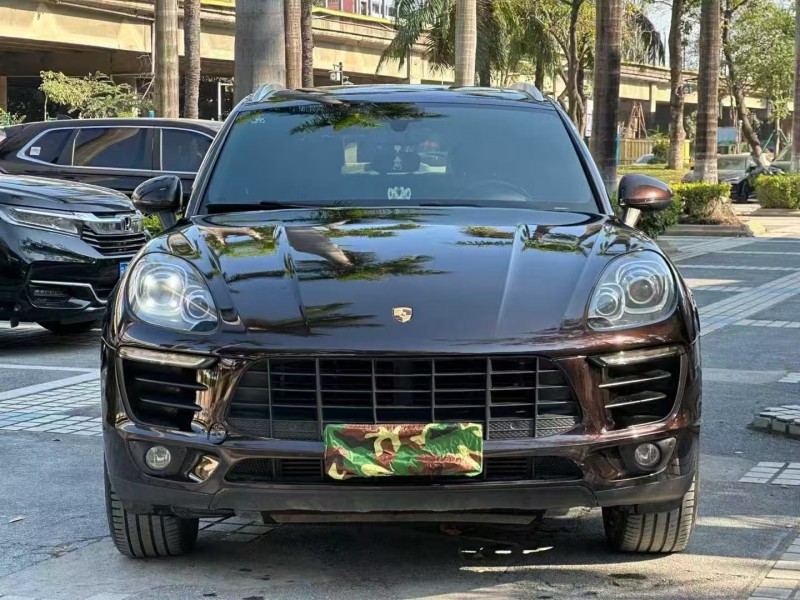 广州17年保时捷Macan1