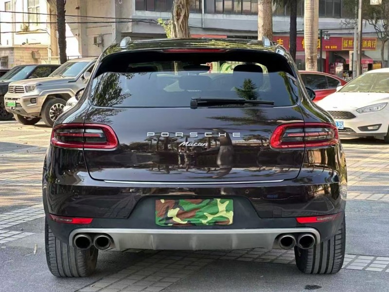 广州17年保时捷Macan9