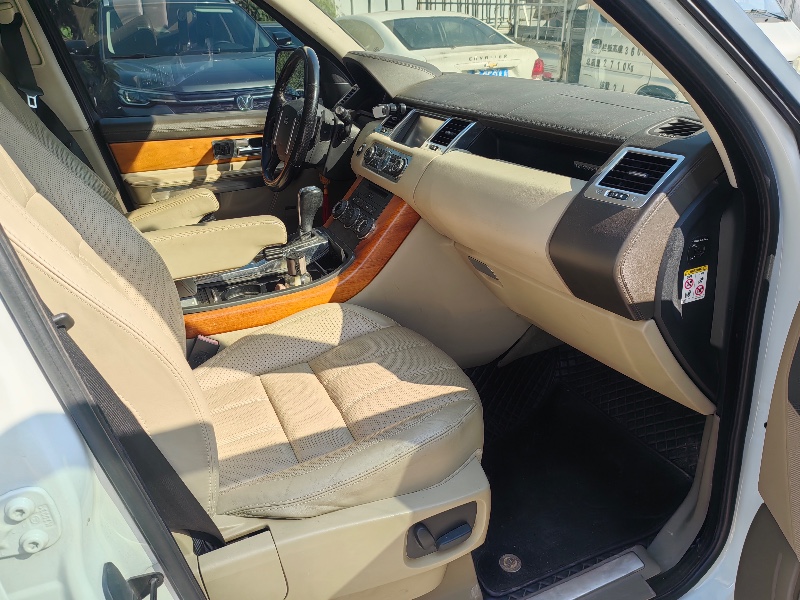 长沙12年路虎揽胜运动4