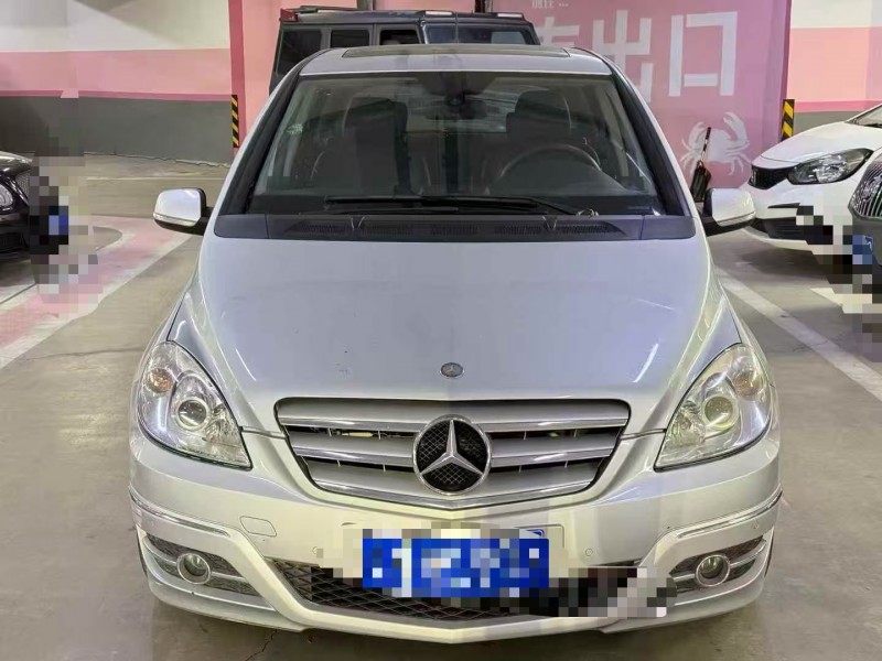 沧州09年奔驰B1