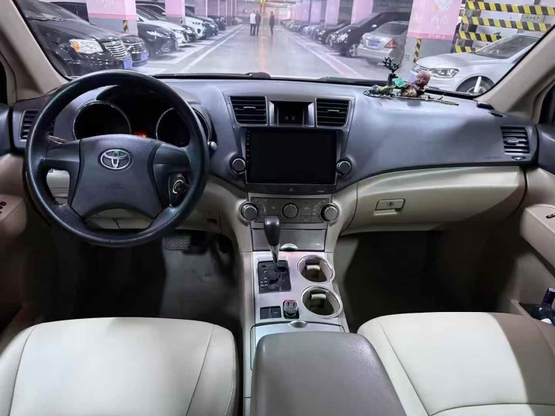 沧州14年丰田汉兰达6