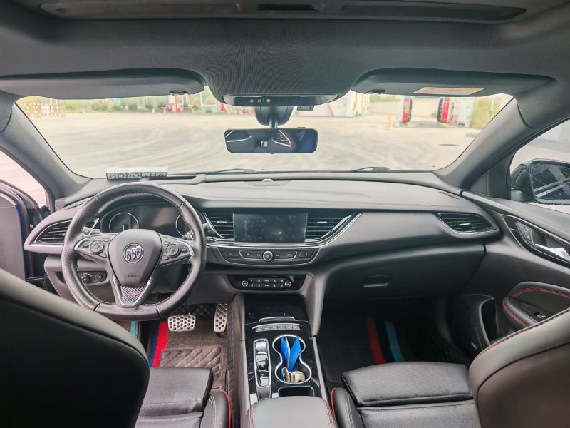 徐州20年别克君威8