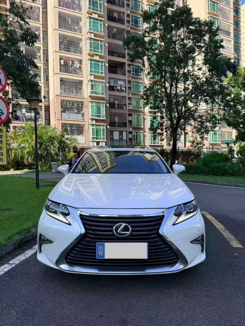 广州16年雷克萨斯ES1