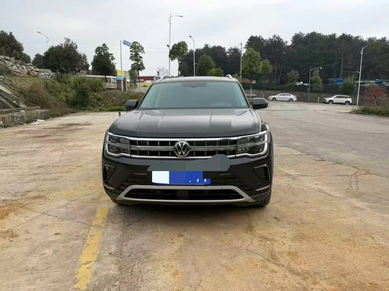 重庆25年大众途昂1