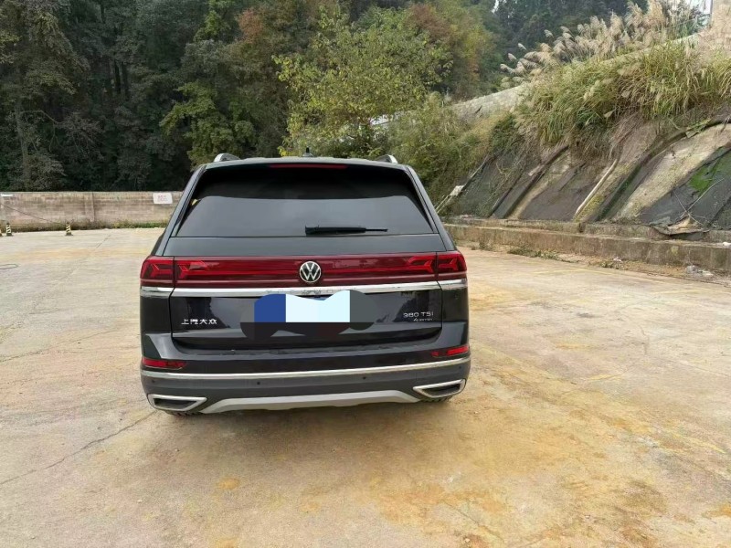 重庆25年大众途昂4