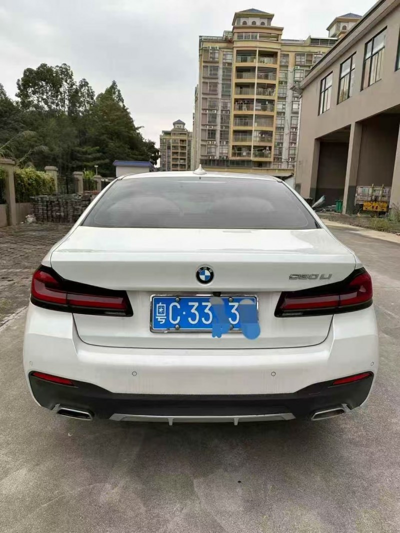 广州21年宝马5系9