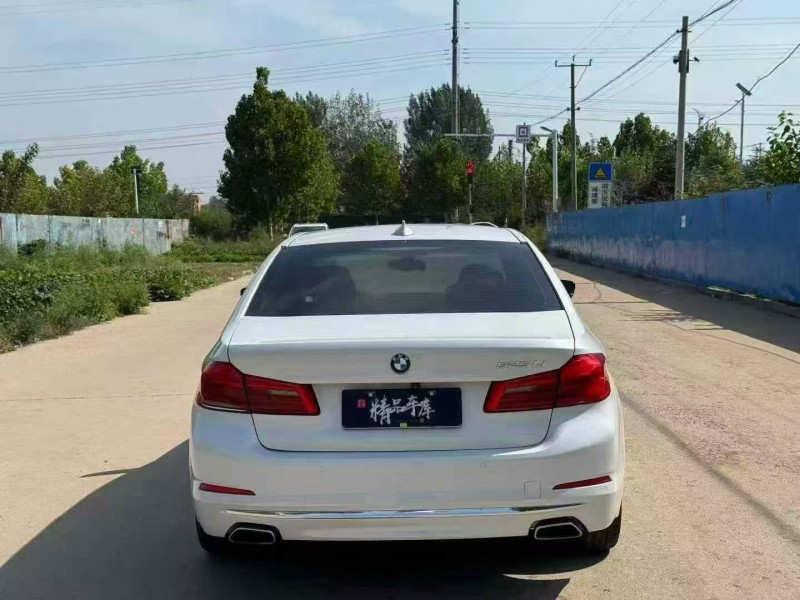 济宁20年宝马5系9