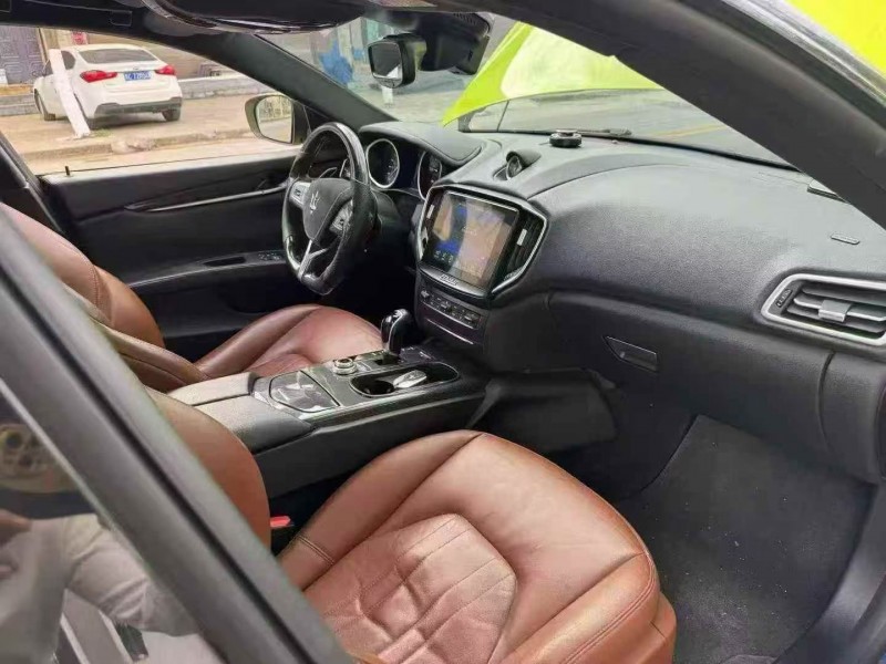 安顺17年玛莎拉蒂Ghibli5