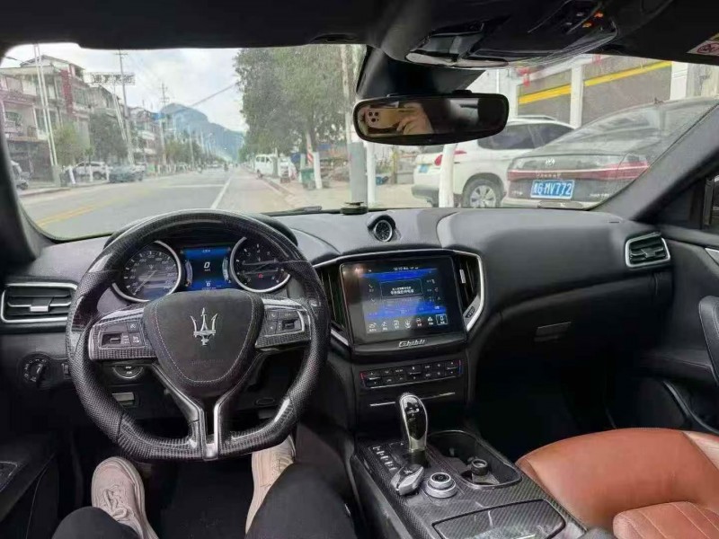 安顺17年玛莎拉蒂Ghibli7