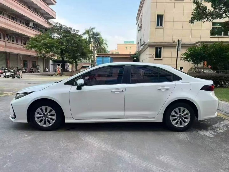 广州22年丰田卡罗拉5