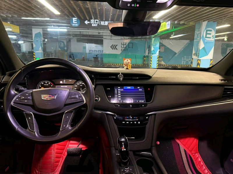 台州20年凯迪拉克XT56