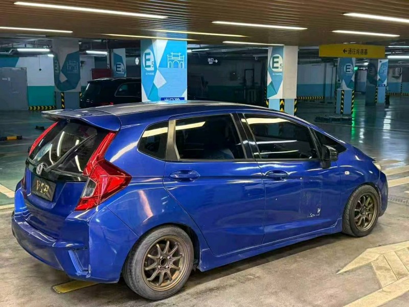 台州14年本田飞度9