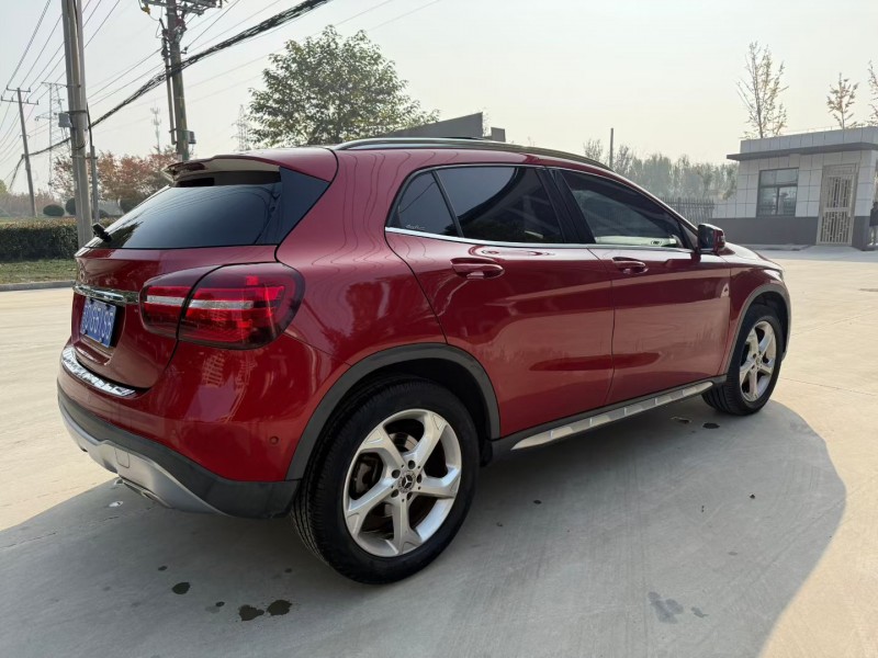 徐州18年奔驰GLA4