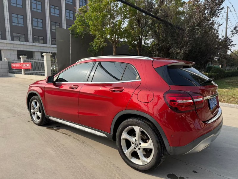 徐州18年奔驰GLA9