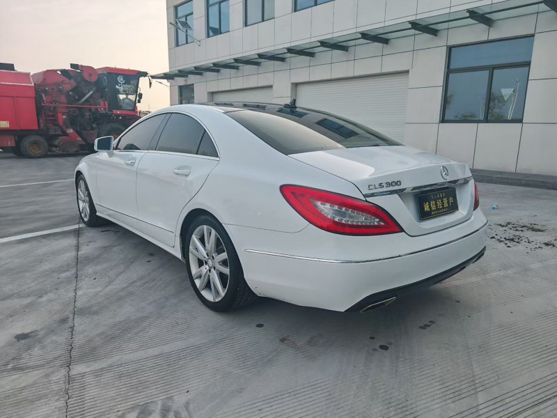 徐州14年奔驰CLS4