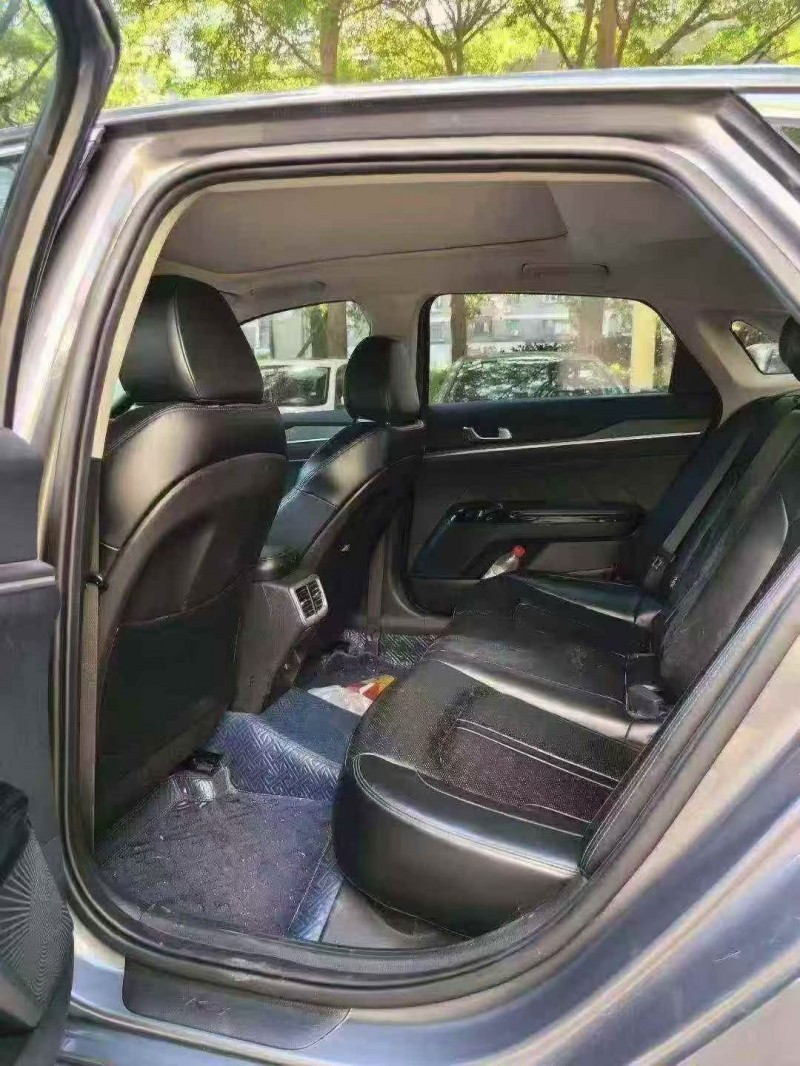 莆田21年起亚K59