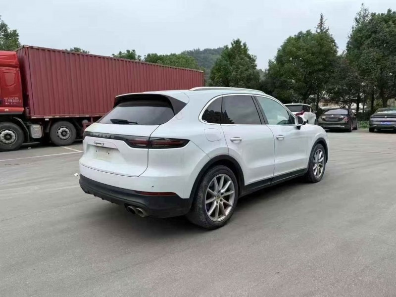 温州19年保时捷卡宴7