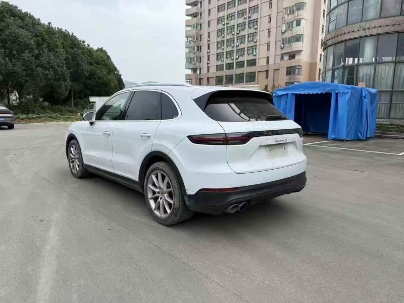 温州19年保时捷卡宴8