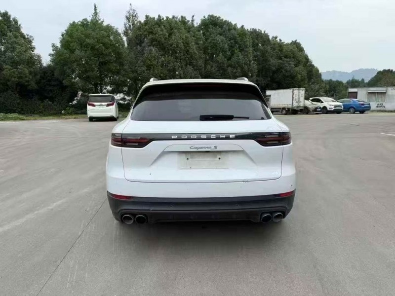 温州19年保时捷卡宴9