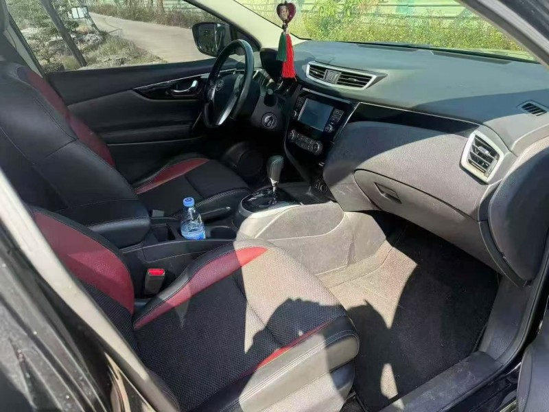 汕头18年日产逍客4