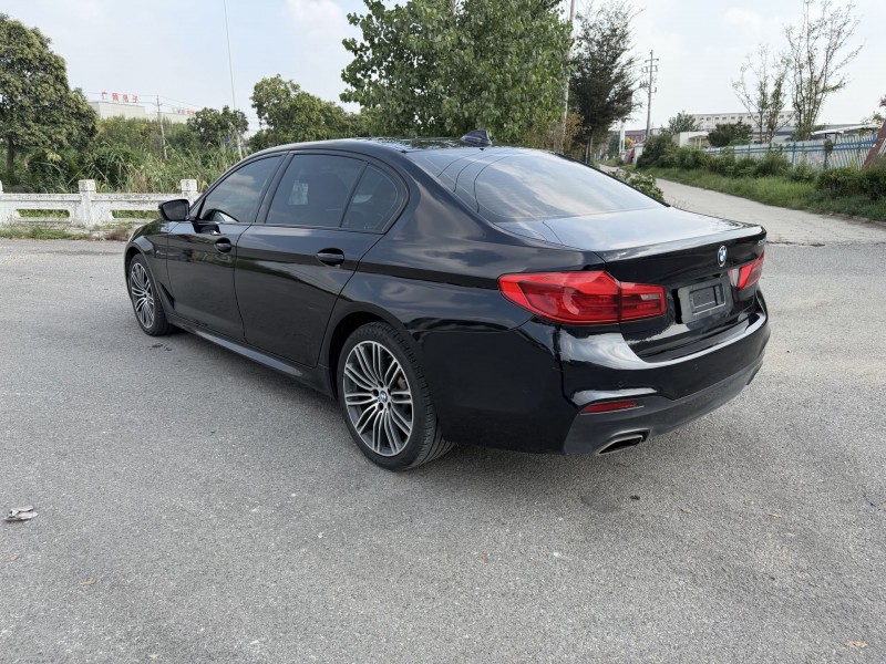 盐城19年宝马5系8