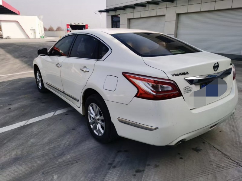 徐州13年日产天籁3