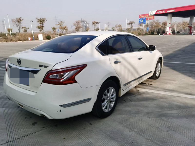 徐州13年日产天籁4