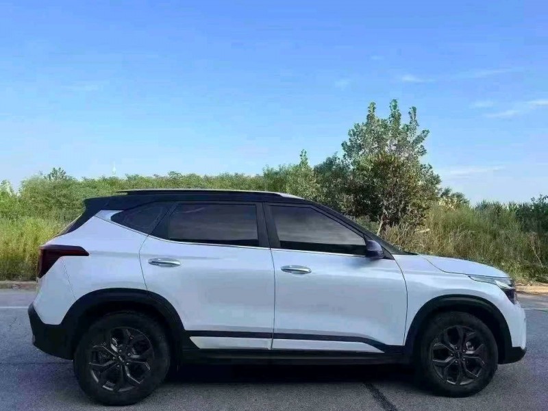 襄阳23年起亚赛图斯8