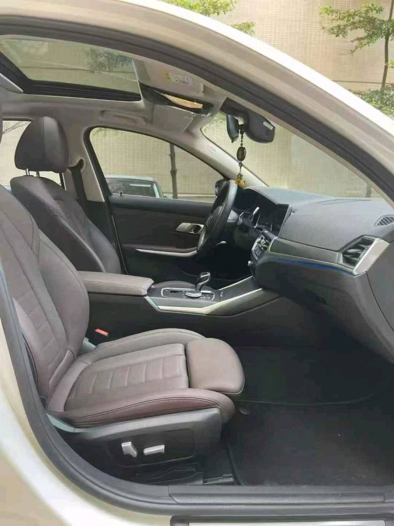 佛山20年宝马3系7