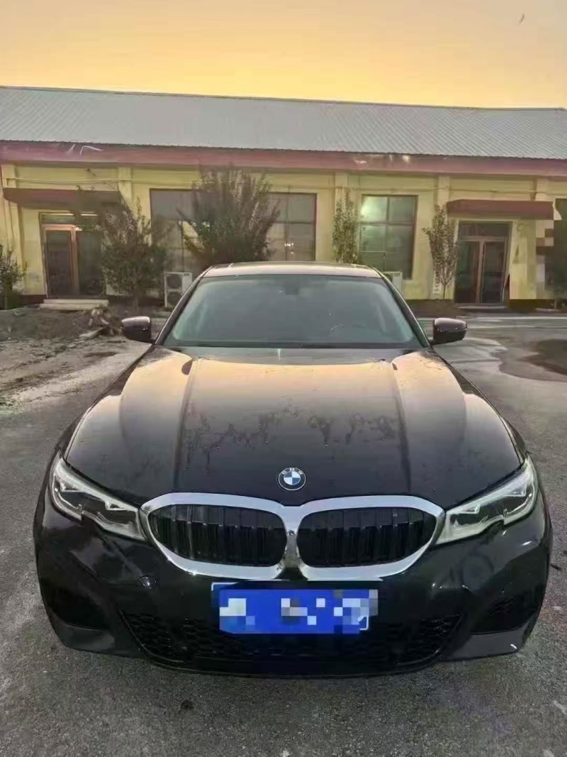 菏泽22年宝马3系1