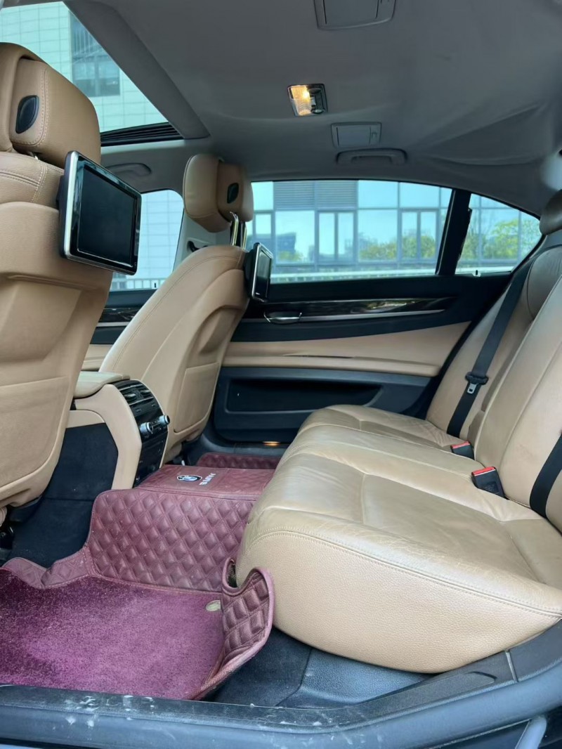 佛山13年宝马7系5