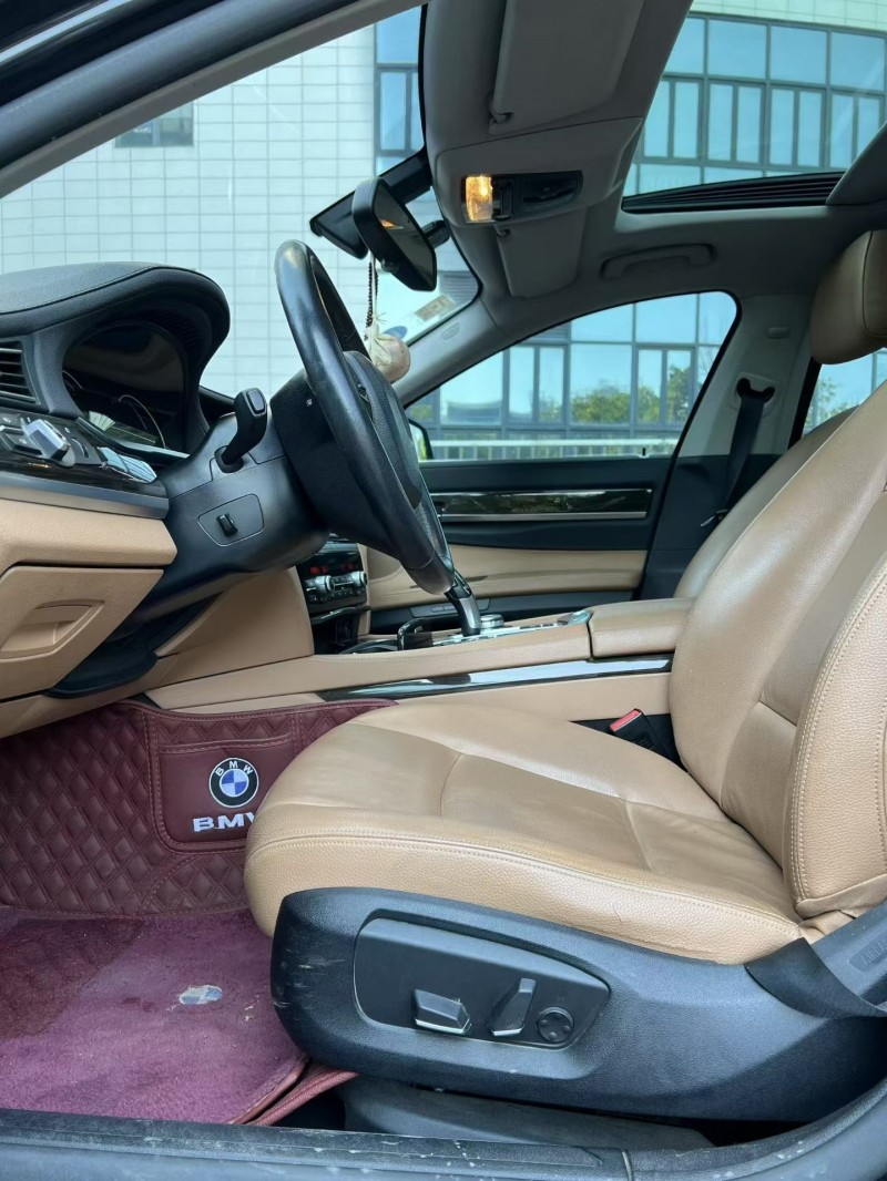 佛山13年宝马7系6