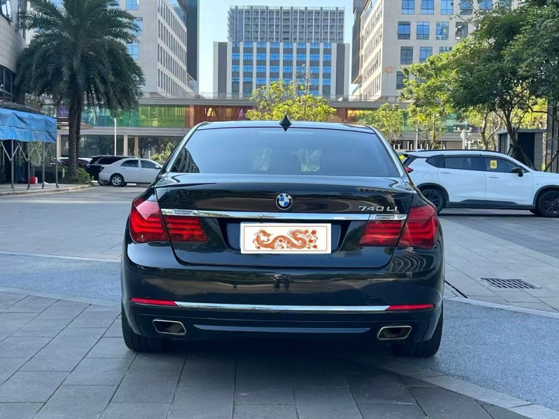 佛山13年宝马7系9
