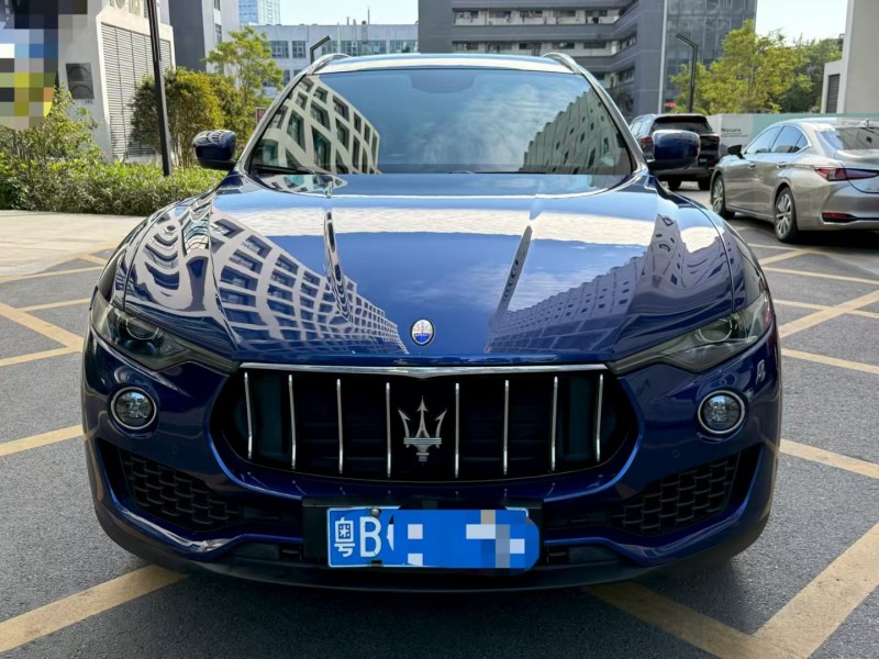 深圳17年玛莎拉蒂Levante1