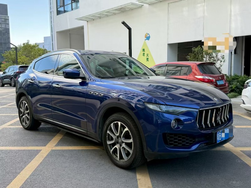 深圳17年玛莎拉蒂Levante2