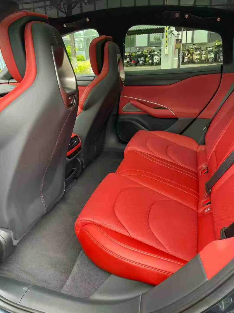 东莞25年小米SU76