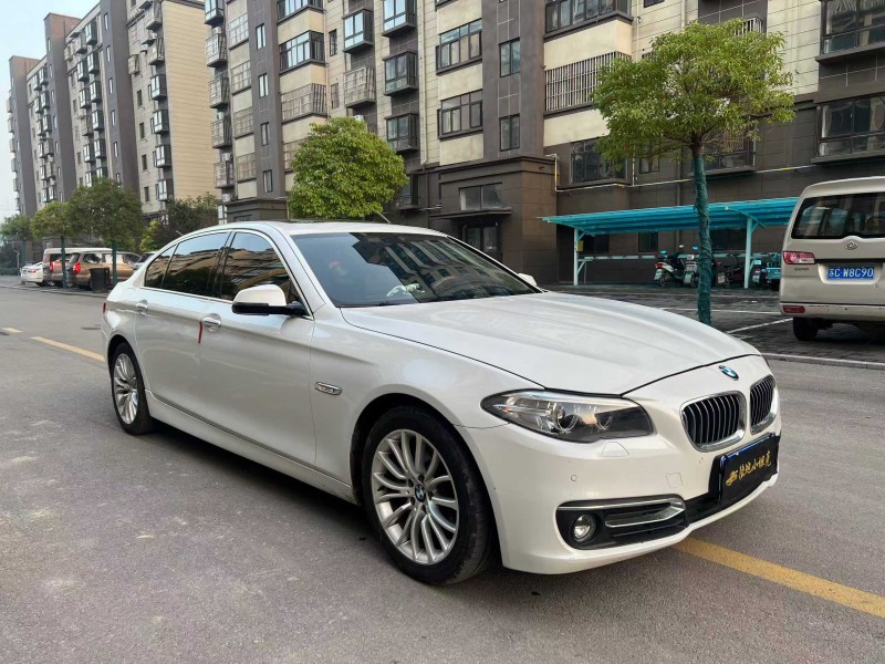 徐州17年宝马5系3