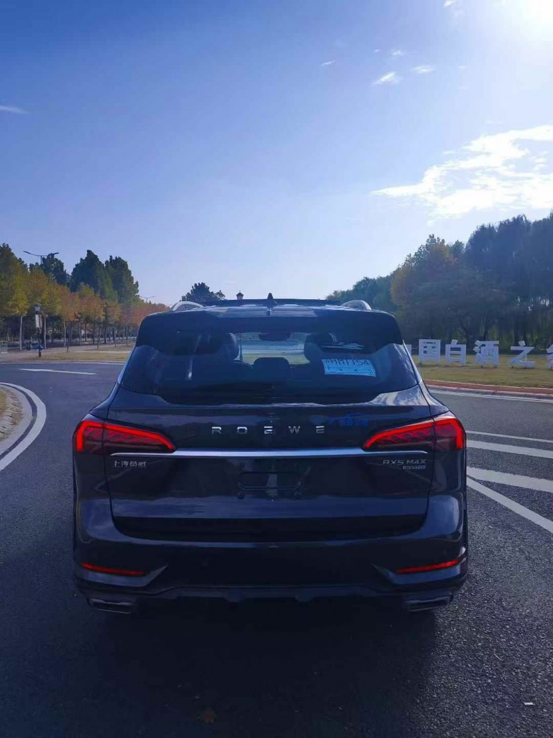 苏州22年荣威RX58