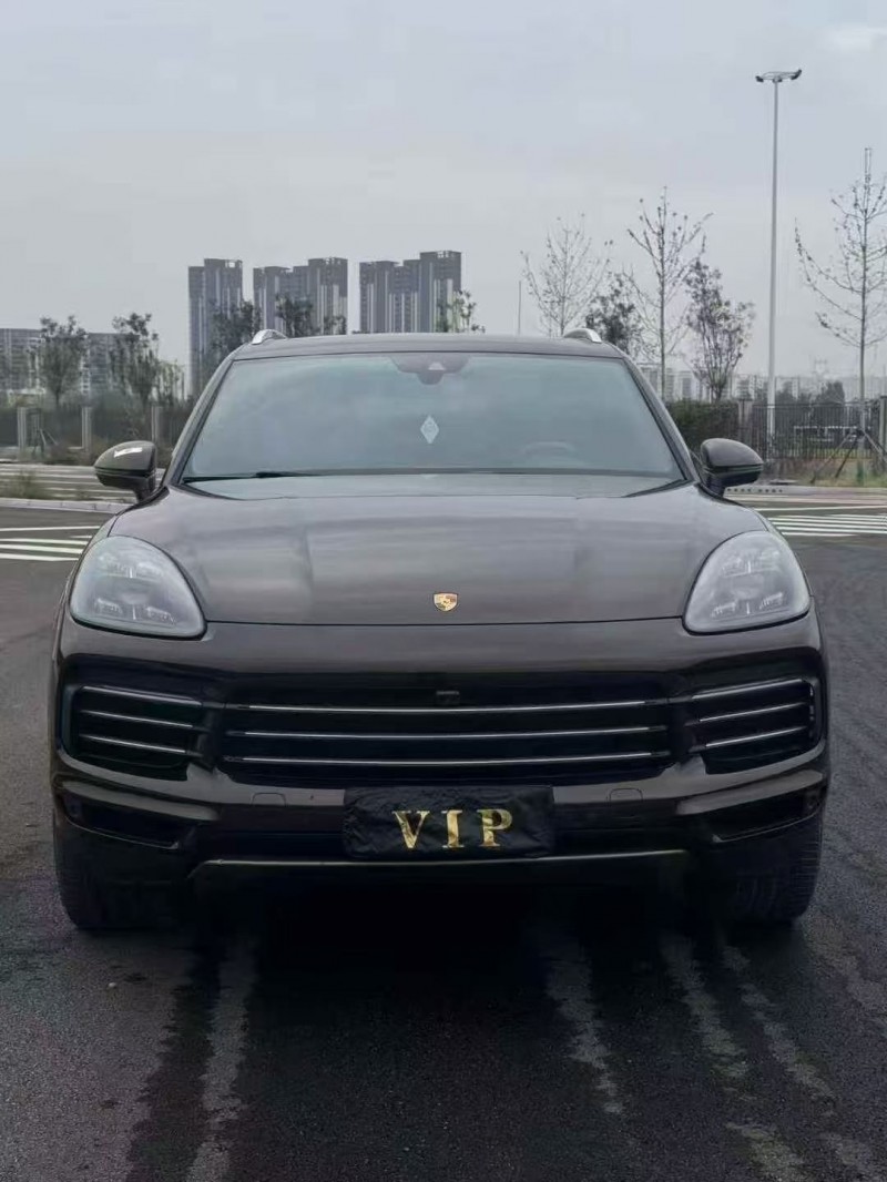 邢台21年保时捷卡宴1
