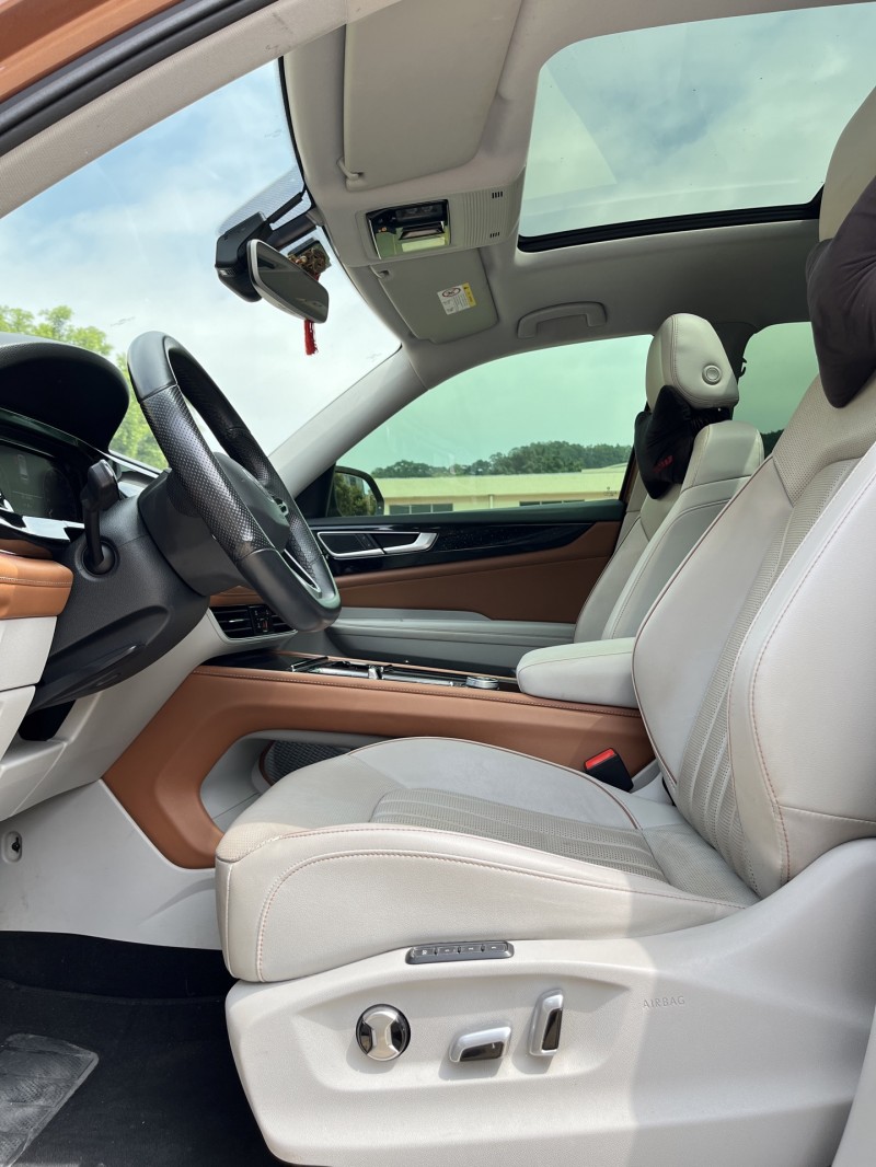 中山22年大众途昂8