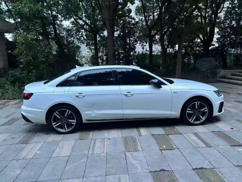 苏州23年奥迪A4L8