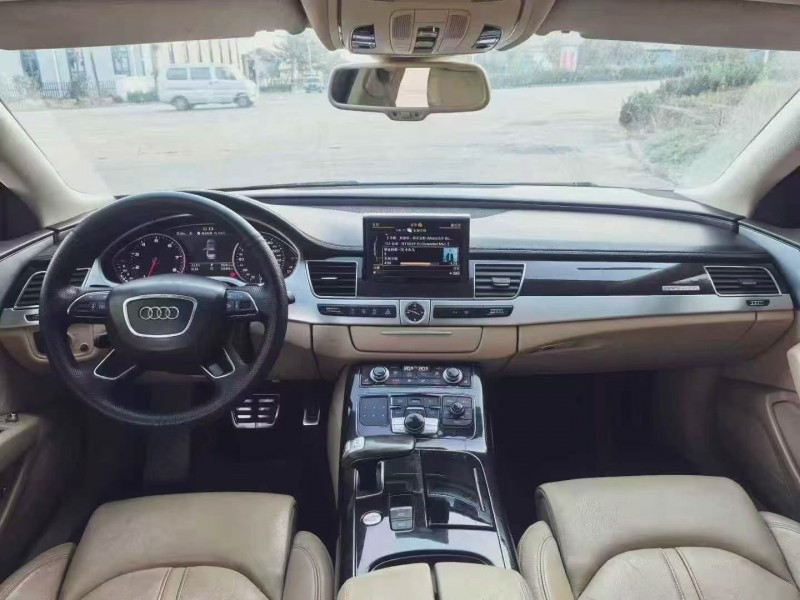 青岛14年奥迪A8L3
