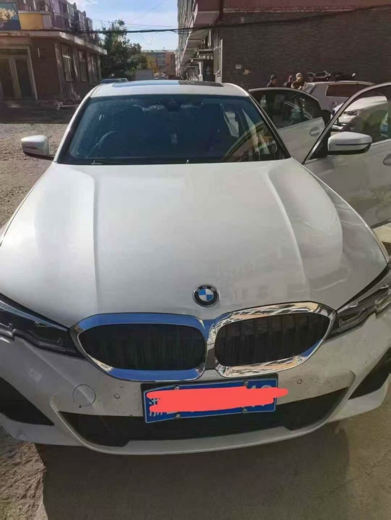 哈尔滨21年宝马3系1