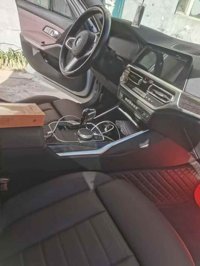 哈尔滨21年宝马3系2