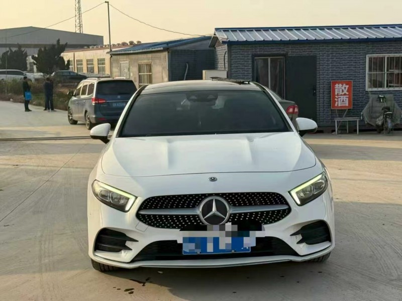菏泽19年奔驰A1