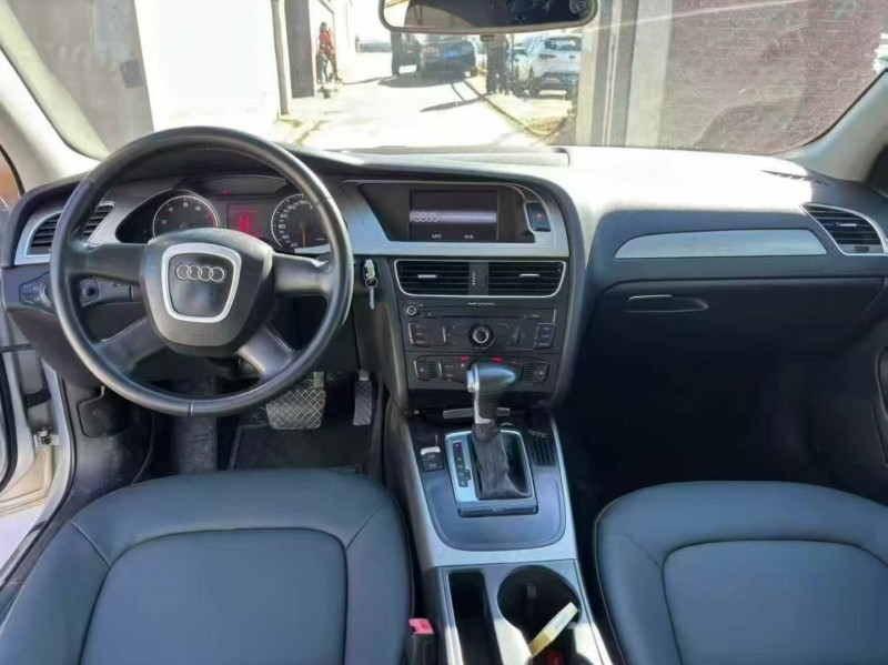 唐山12年奥迪A4L6