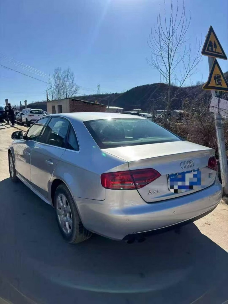 唐山12年奥迪A4L7