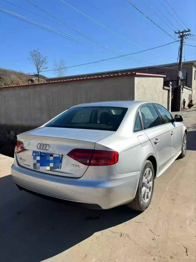 唐山12年奥迪A4L8