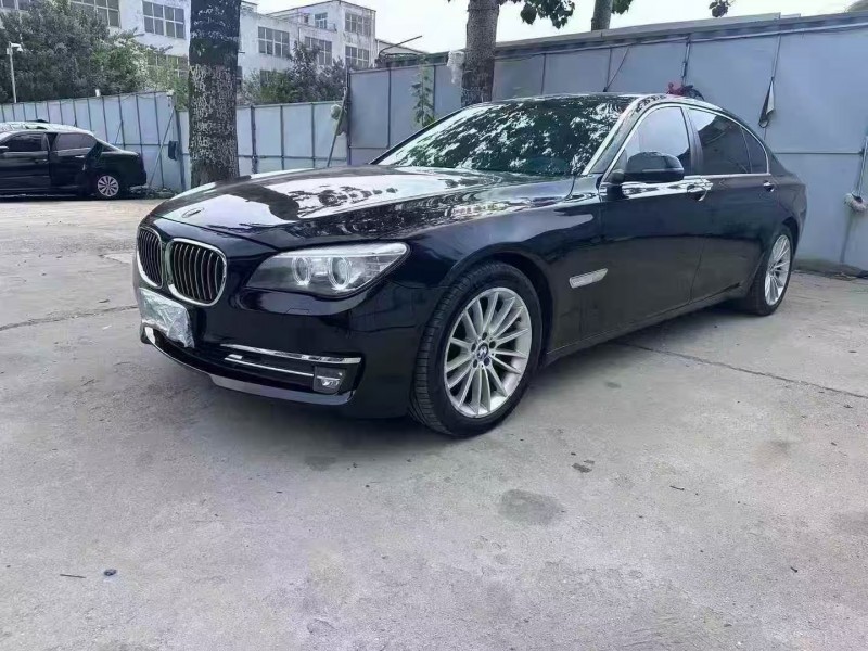 青岛14年宝马7系3